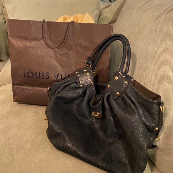 Louis Vuitton Mahina Leather Large Hobo Bag - Picture 5 of 11